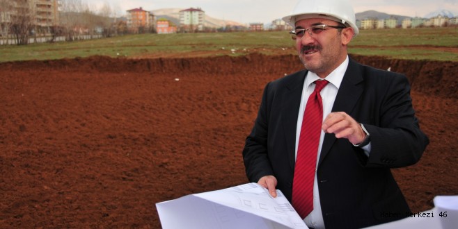 AFŞİN YENİ PAZAR YERİNE KAVUŞUYOR