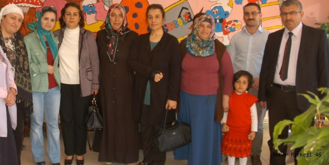 AK Kadınlar Sembol’de Sevgi Yansıttılar