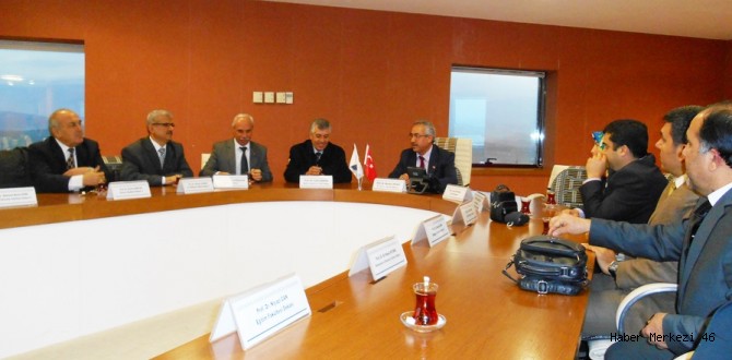 ANDIRINLILAR DERNEĞİNDEN REKTÖR DEVECİ’YE HAYIRLI OLSUN ZİYARETİ
