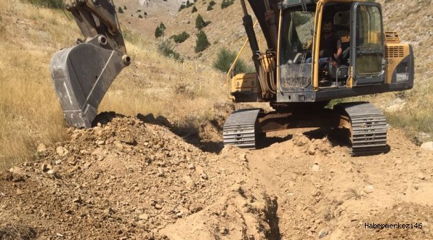BARIŞ’TA İÇME SUYU ÇALIŞMALARI SÜRÜYOR