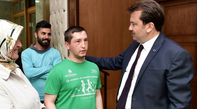 BAŞKAN’A ÖZEL ÖĞRENCİLERDEN ÖZEL ZİYARET..