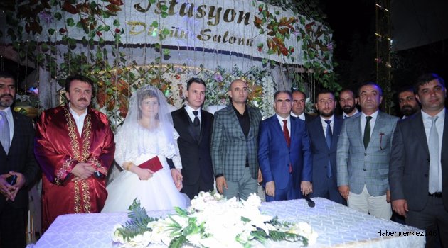 BAŞKANIMIZI EVLENDİRDİK