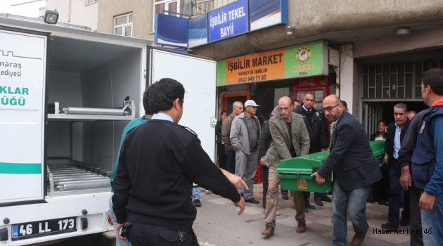 ÇATI KATINDAN BOŞLUĞA DÜŞTÜ