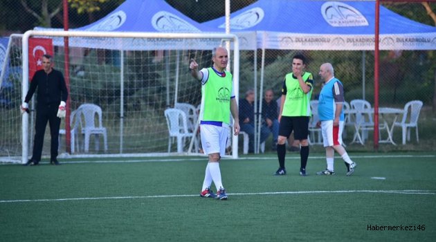 DULKADİROĞLU FUTBOL TURNUVASININ FİNALİ NEFES KESTİ