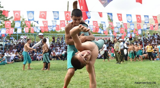 DULKADİROĞLU’NDAN BERTİZ’DE GÖRKEMLİ GÜREŞ FESTİVALİ