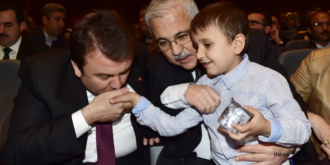 ENGELLİLER GÜNÜNE COŞKULU KUTLAMA