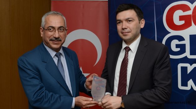 GÖKSUN GENÇLİK VE KARİYER PANELİ, BAŞARILI KARİYER SAHİBİ İSİMLERİ GENÇLERLE BİR ARAYA GETİRDİ