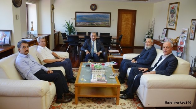 İHYA VAKFI REKTÖR DEVECİ’Yİ ZİYARET ETTİ
