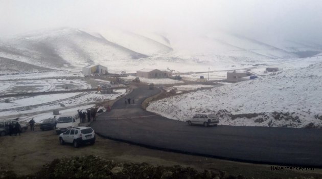 KAYAK MERKEZİ’NİN YOLU ASFALTLANDI